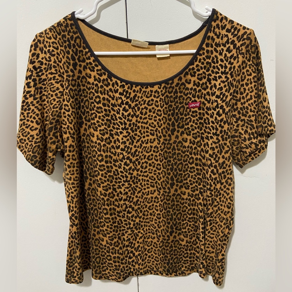 Levi’s animal print blouse size 1X